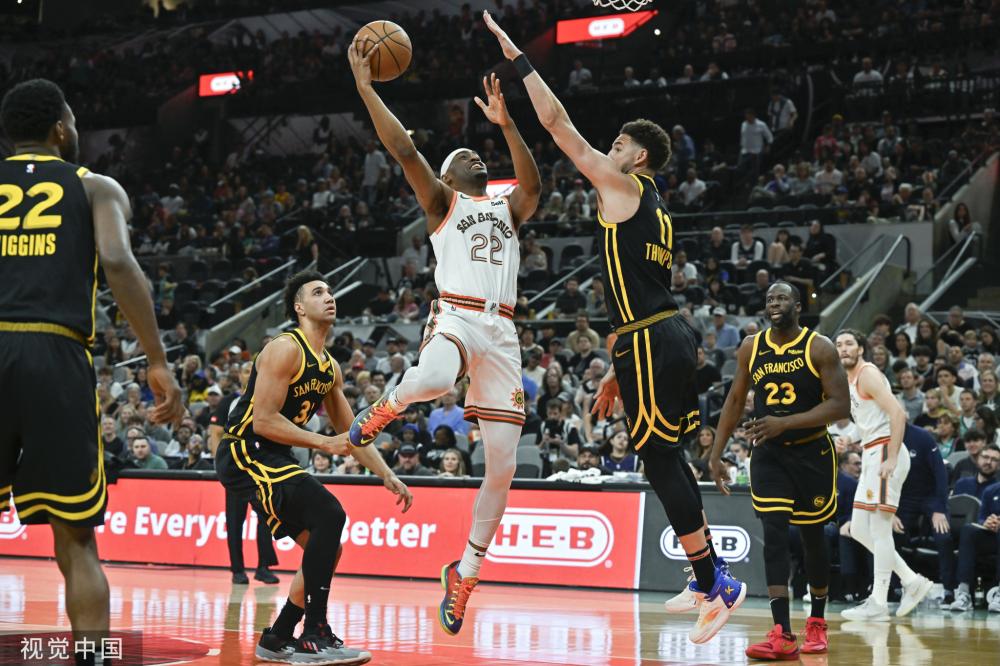 在他养伤期 在他养伤期